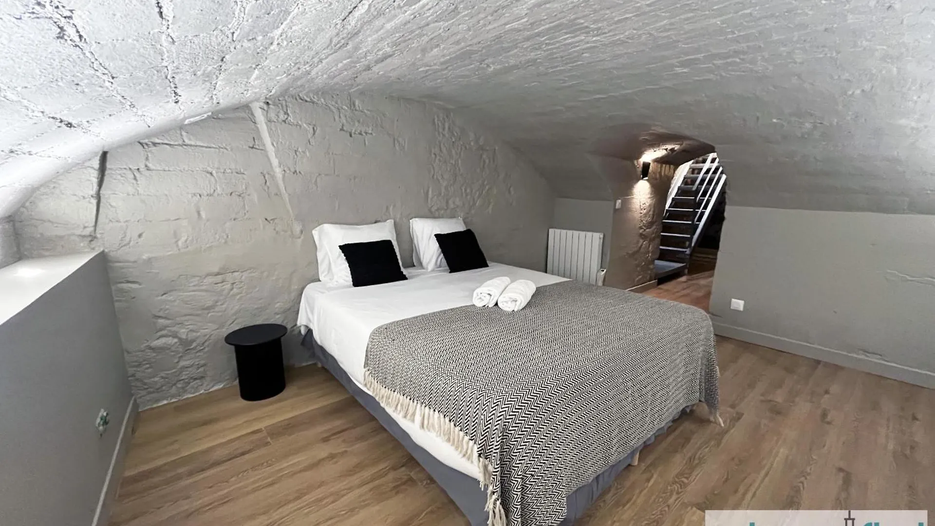 Urban Flat 01 - Charming 2 Bedroom Flat In Montorgueil *
